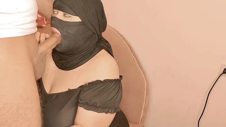 Qamar Arab - A Muslim babe gets her pussy drilled hard in multiple positions