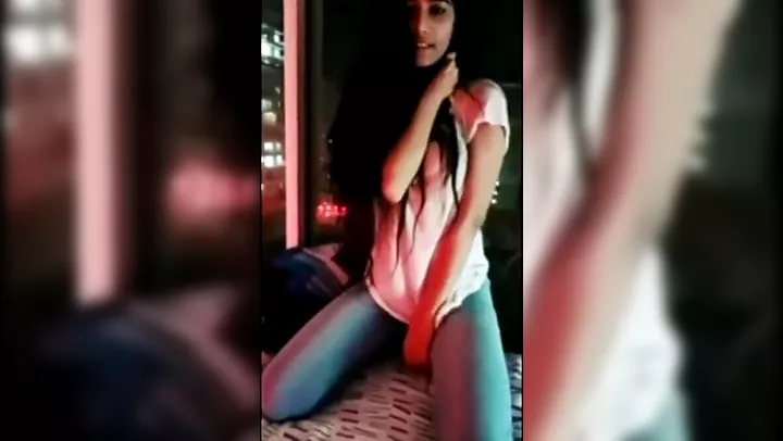 Indian Model Poonam Pandey Striptease & Sex-Tape Compilation